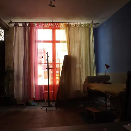 Lougat La Maison Des Chats * 콜드즈수르씨엘