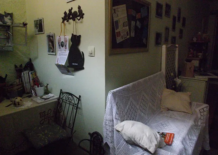 Lougat La Maison Des Chats *